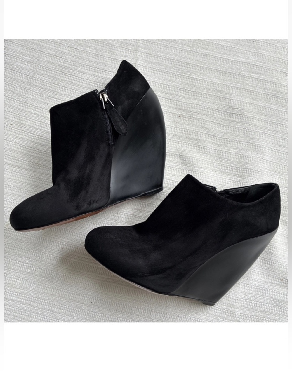 Alaïa Azzedine black suede ankle boots